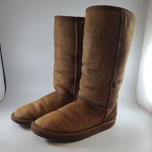 Ugg Brand Classic Tall II Women's Tan Insulated Suede Boots - Size 7 - 5812